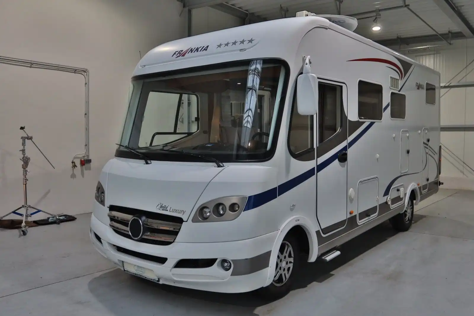 FRANKIA I 680 BD LuxuryClass